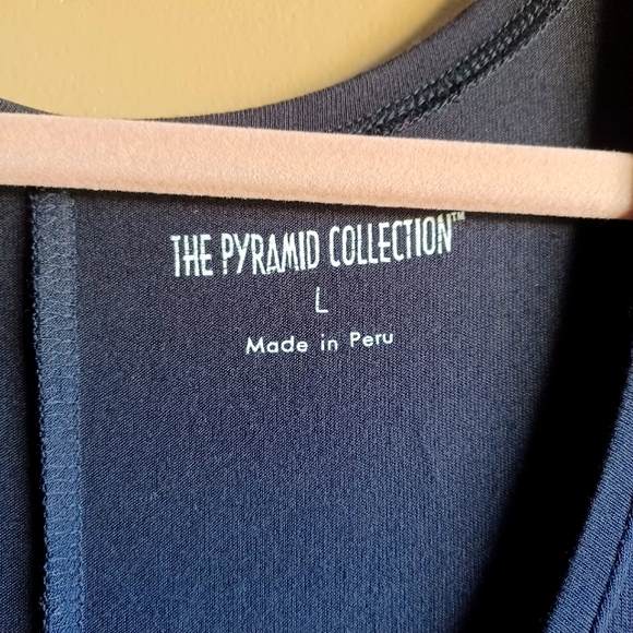 THE PYRAMID COLLECTION DRESS - Picture 2 of 5